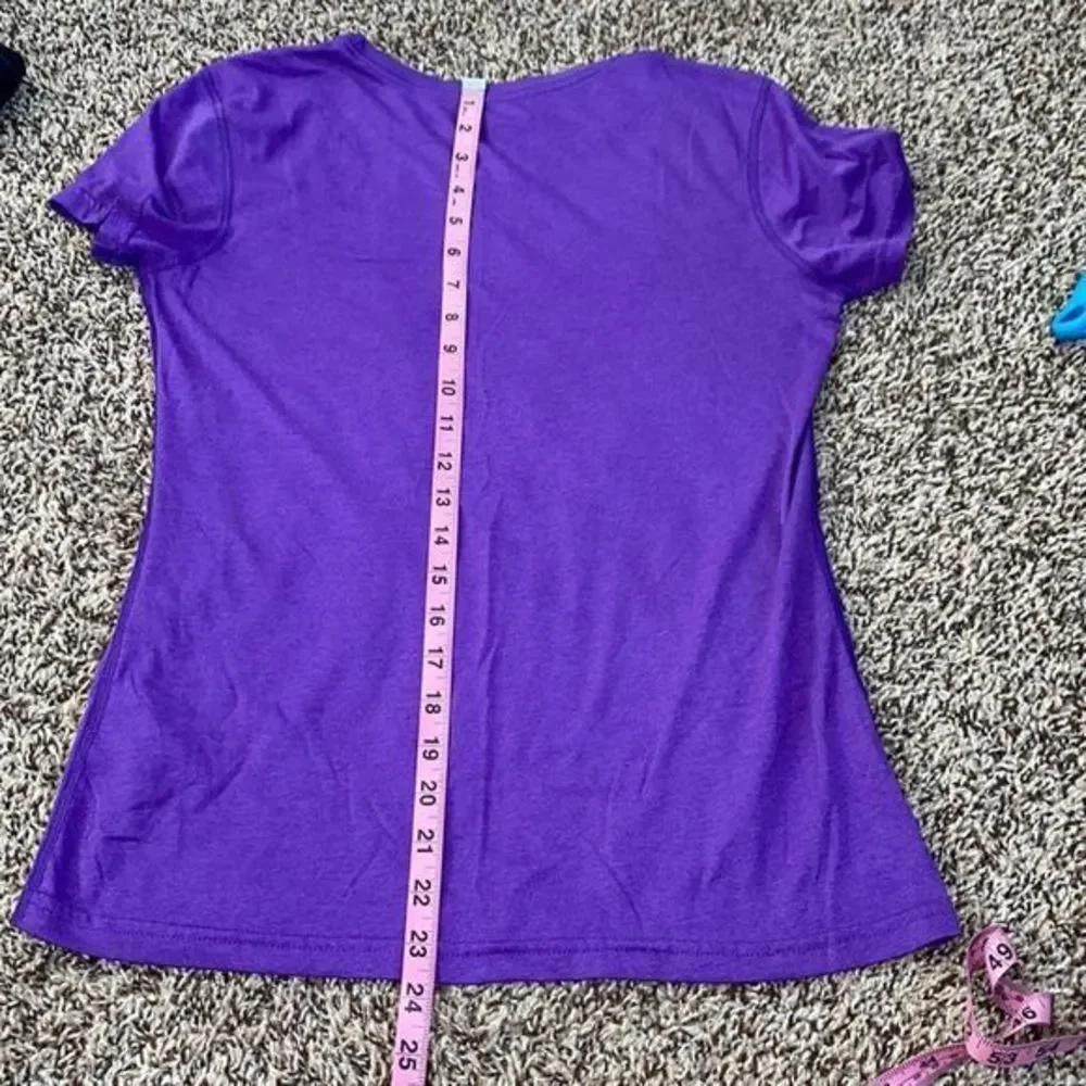 5/$30 🎈 Nike women’s small purple dri fit regular fit athletic tee